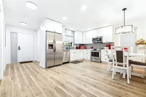 2201 Pine Drive Tarpon Springs FL 34689