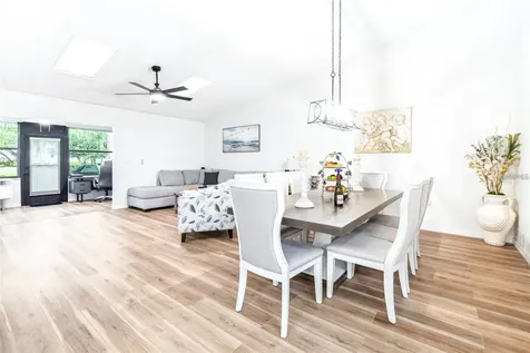 2201 Pine Drive Tarpon Springs FL 34689