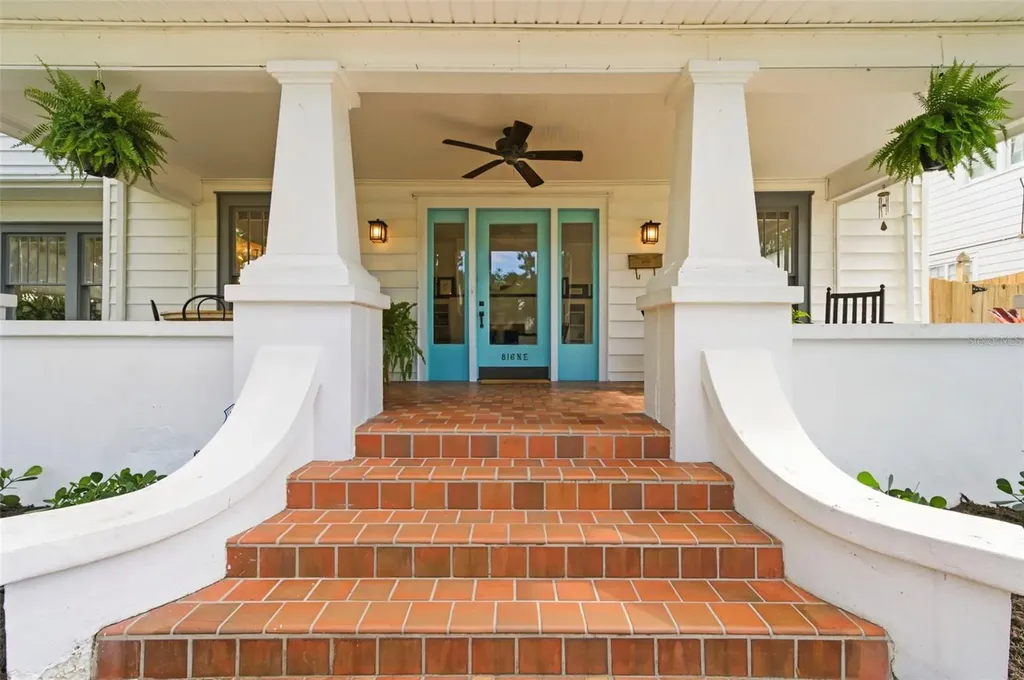 816 16th Avenue NE St Petersburg FL 33704