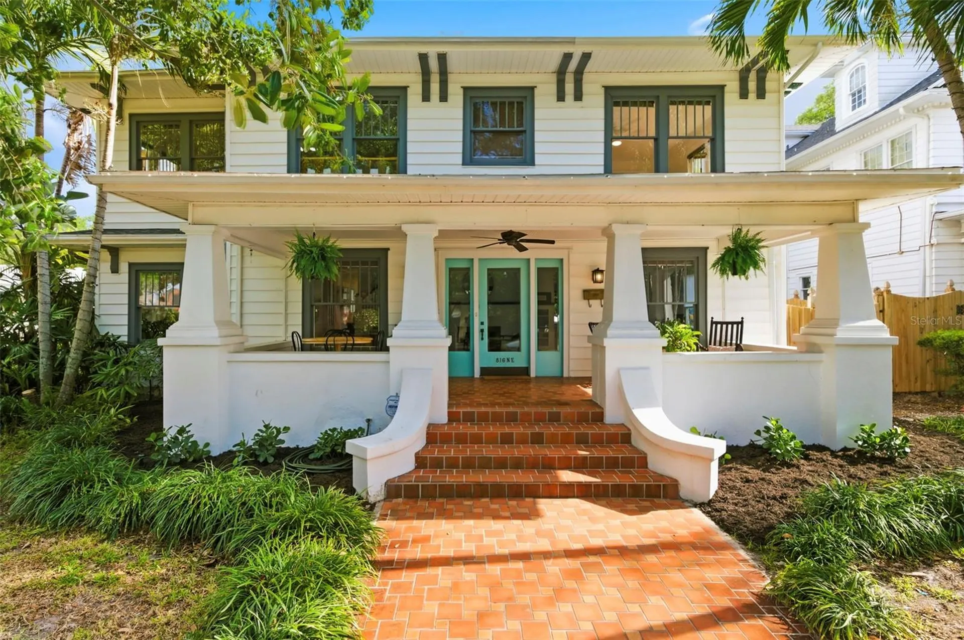 816 16th Avenue NE St Petersburg FL 33704