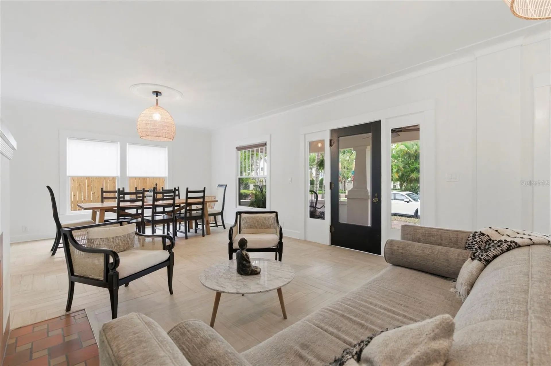 816 16th Avenue NE St Petersburg FL 33704