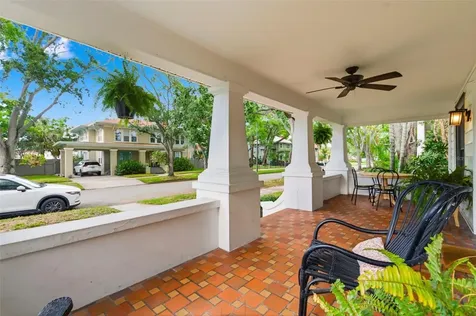 816 16th Avenue NE St Petersburg FL 33704