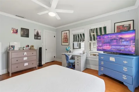 816 16th Avenue NE St Petersburg FL 33704