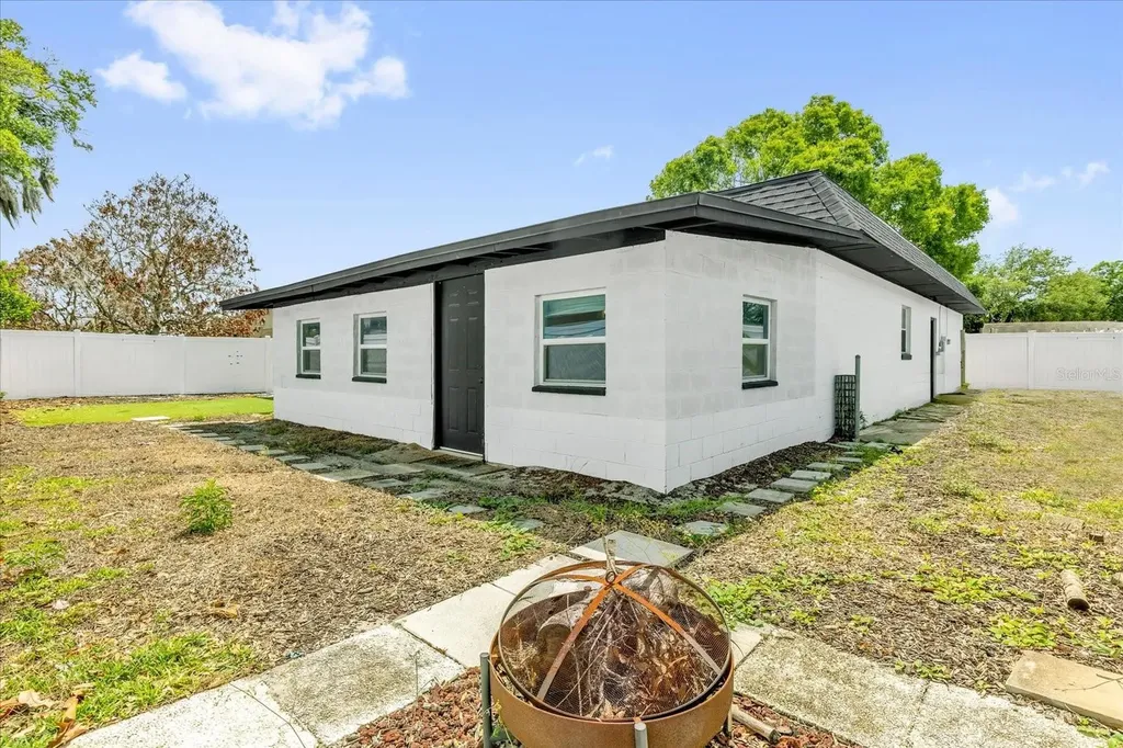 303 Dillon Street Winter Haven FL 33880