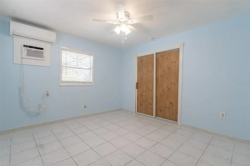 4540 W Jean Street Tampa FL 33614