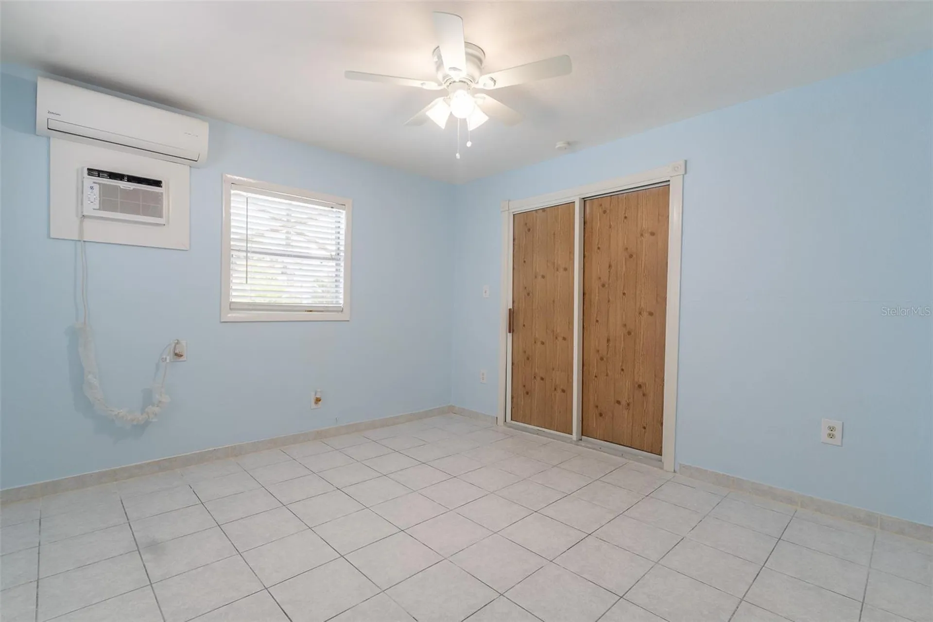 4540 W Jean Street Tampa FL 33614