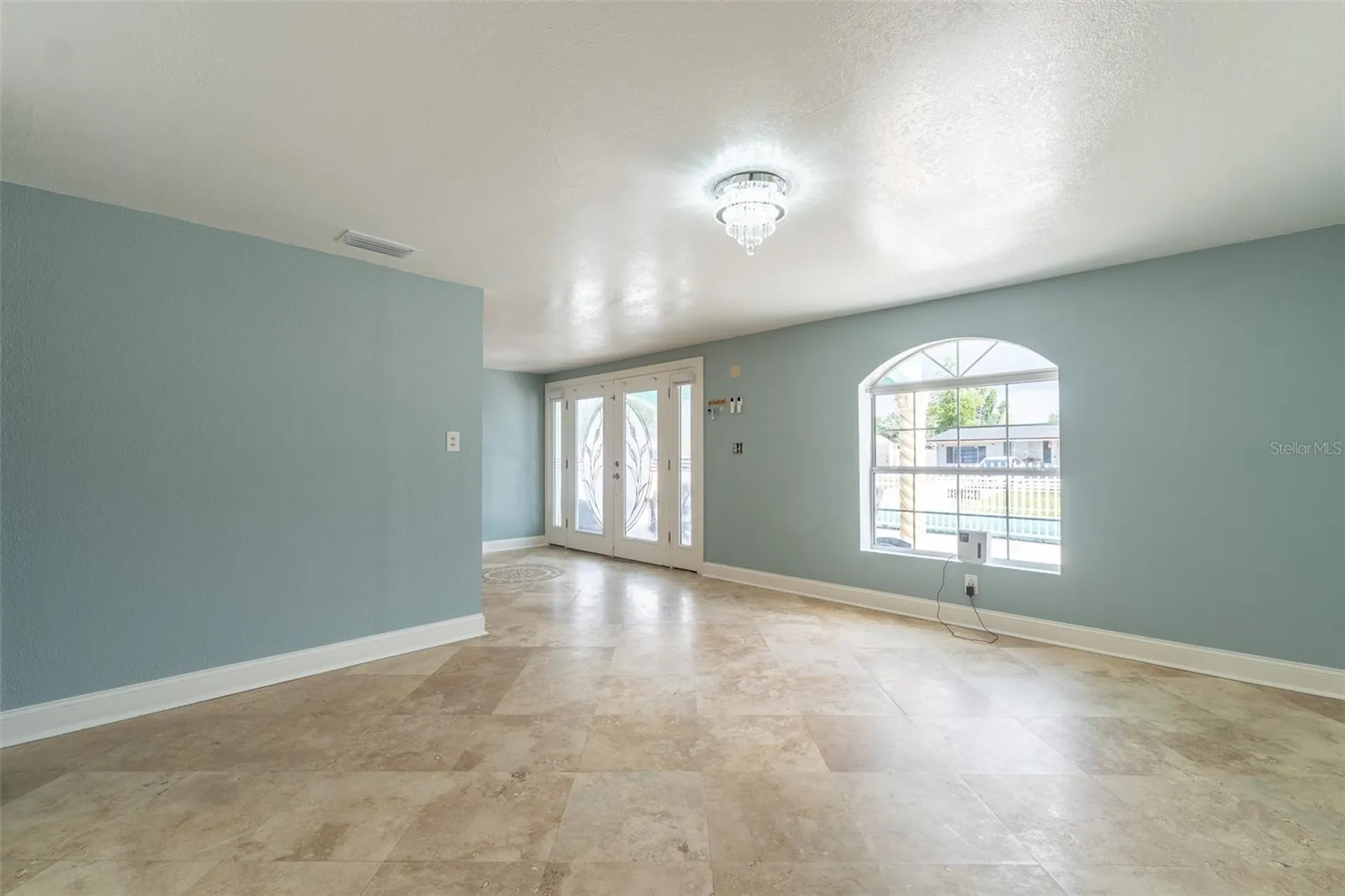 4540 W Jean Street Tampa FL 33614