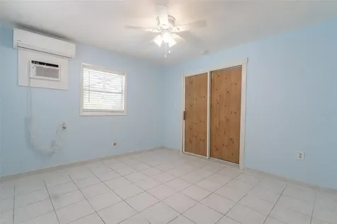4540 W Jean Street Tampa FL 33614