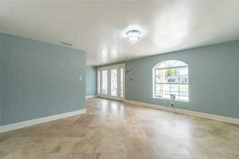 4540 W Jean Street Tampa FL 33614