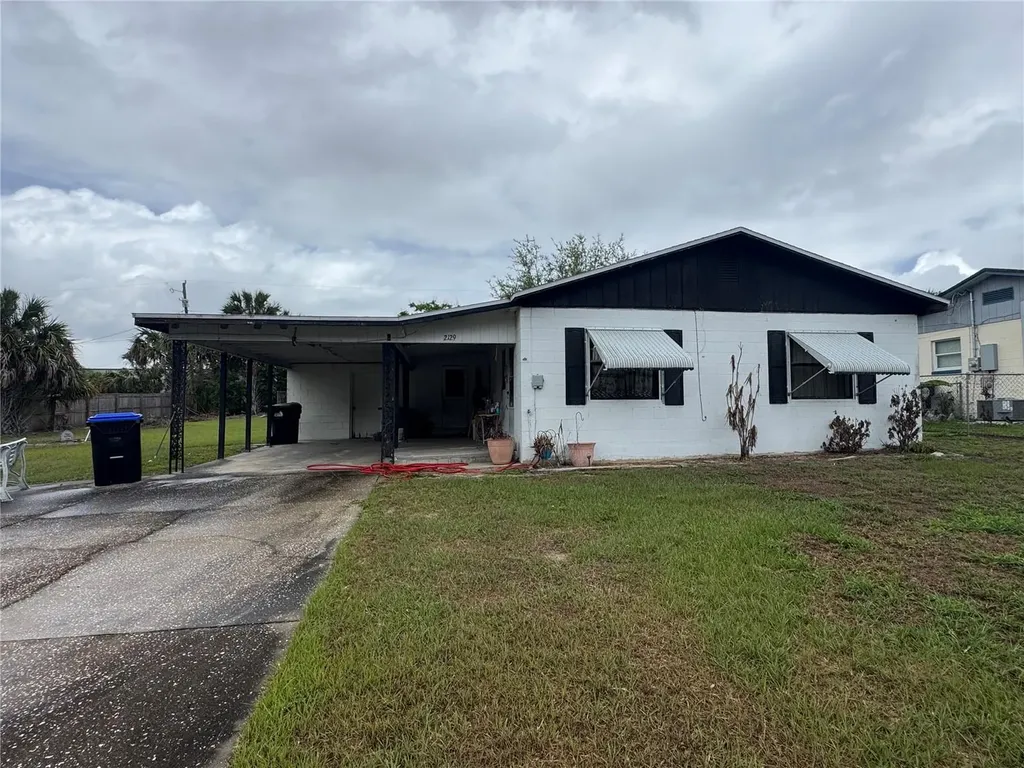 2129 Beach Avenue Apopka FL 32703