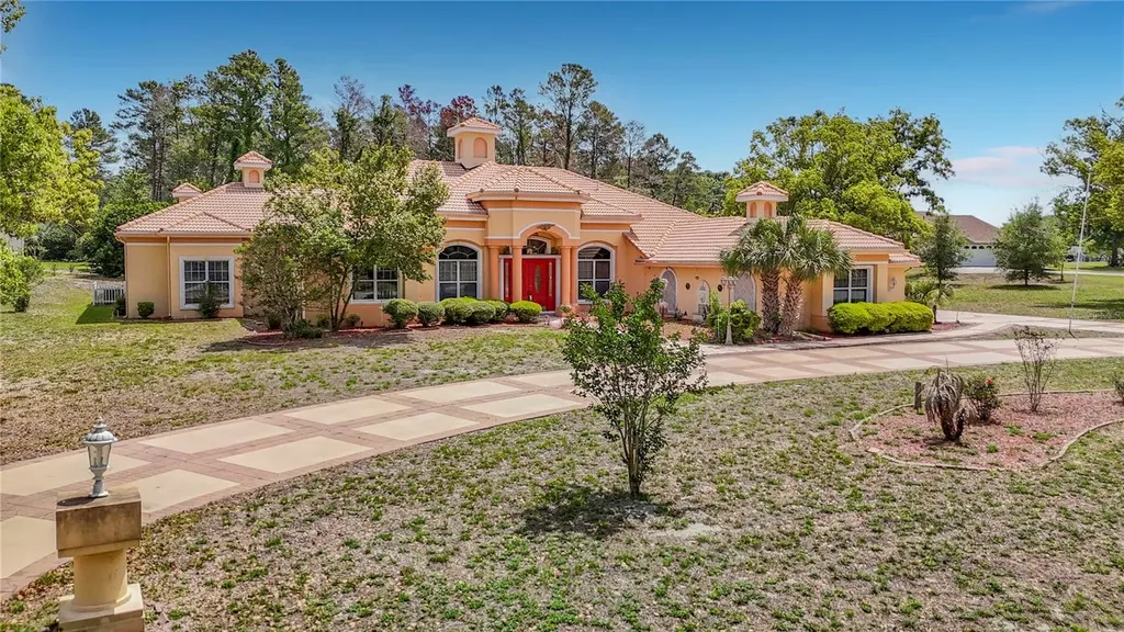 9460 Bearfoot Trail Weeki Wachee FL 34613