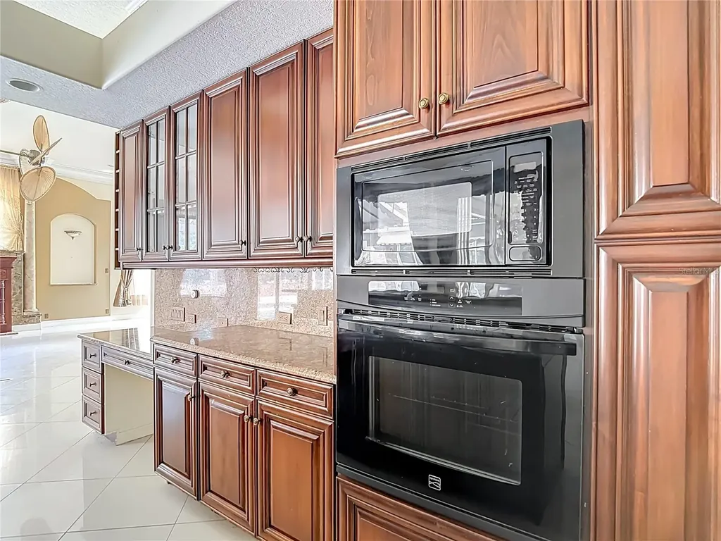 9460 Bearfoot Trail Weeki Wachee FL 34613