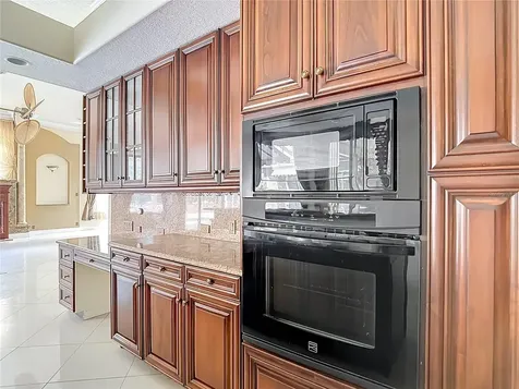9460 Bearfoot Trail Weeki Wachee FL 34613