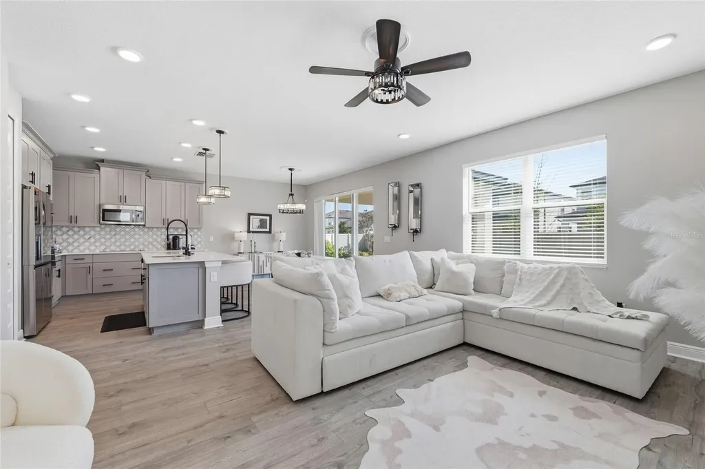7273 Notched Pine Bend Wesley Chapel FL 33545