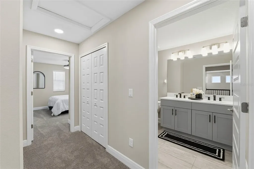 7273 Notched Pine Bend Wesley Chapel FL 33545