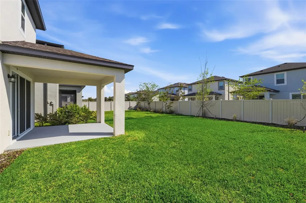 7273 Notched Pine Bend Wesley Chapel FL 33545