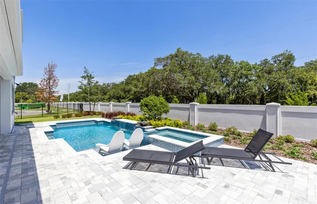 16603 Lone Oak Circle Orlando FL 32832