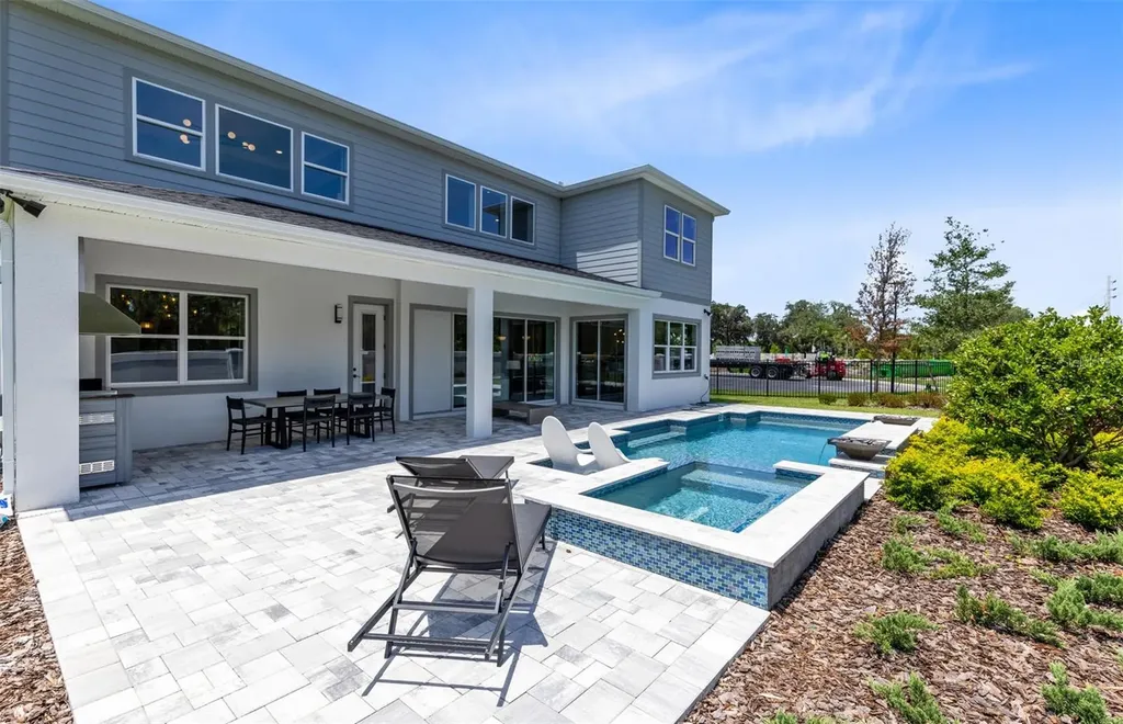 16603 Lone Oak Circle Orlando FL 32832