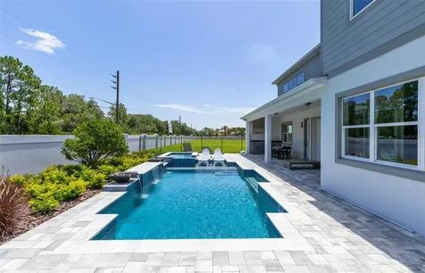 16603 Lone Oak Circle Orlando FL 32832