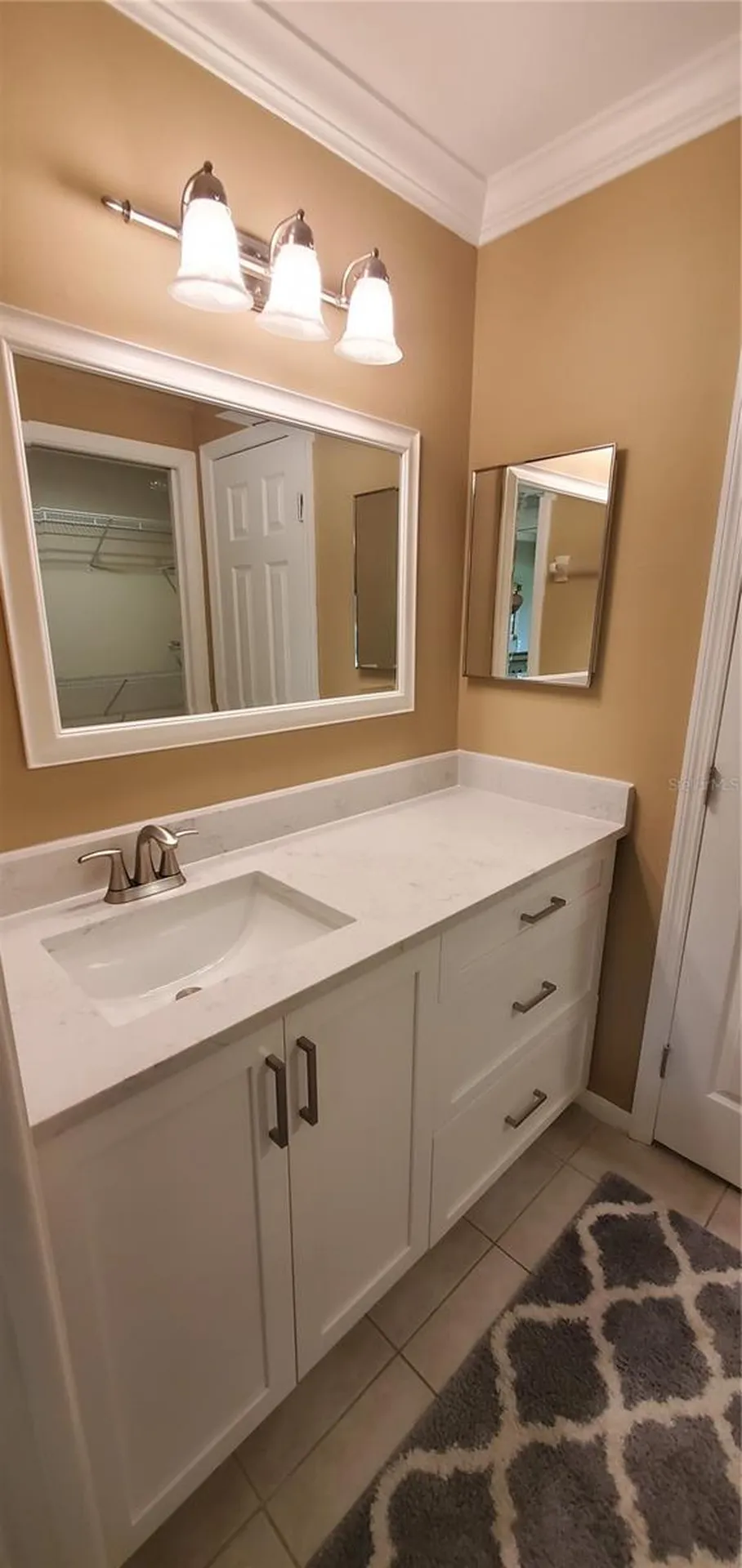 6110 Country Club Way Sarasota FL 34243