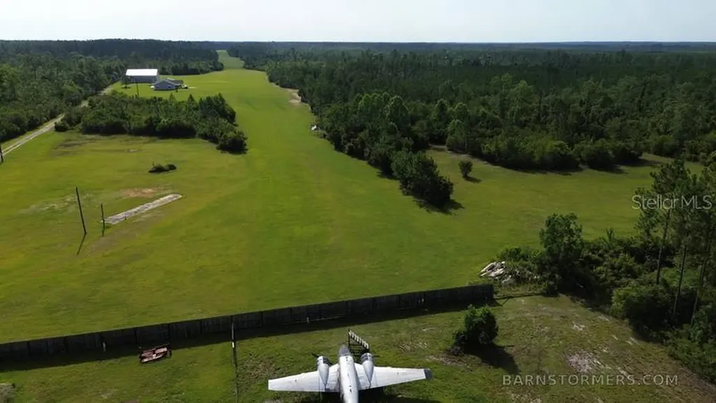 22303 NW Longleaf Road Fountain FL 32438