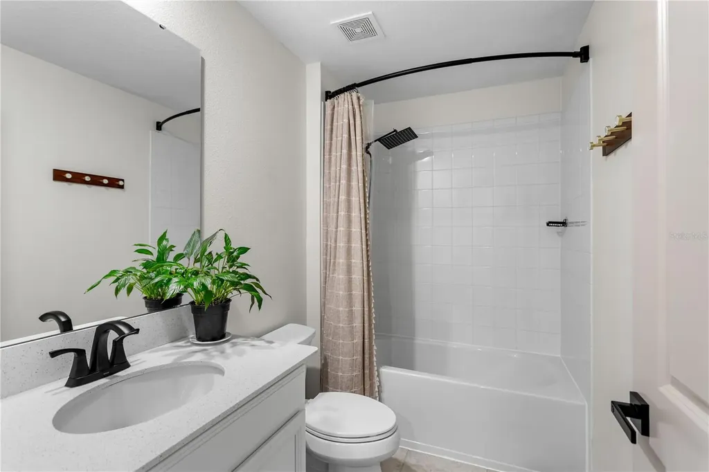 5693 Alenlon Way Mount Dora FL 32757