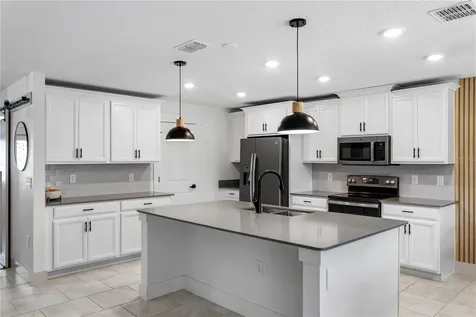 5693 Alenlon Way Mount Dora FL 32757
