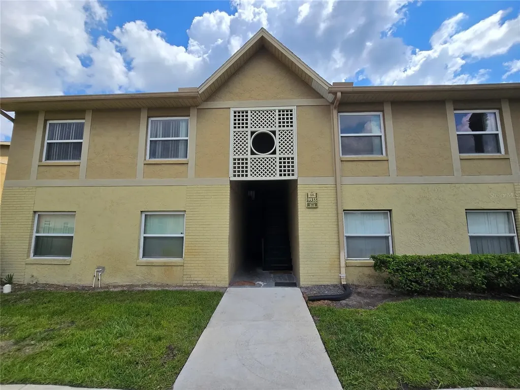 9933 Sweepstakes Lane Orlando FL 32837