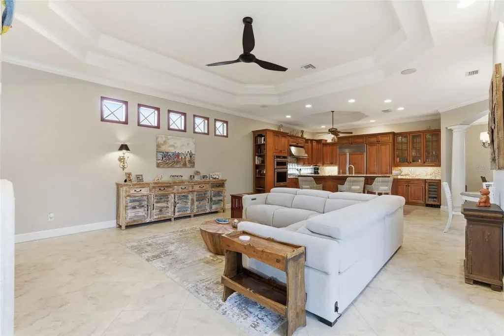8832 Enclave Court Sarasota FL 34238