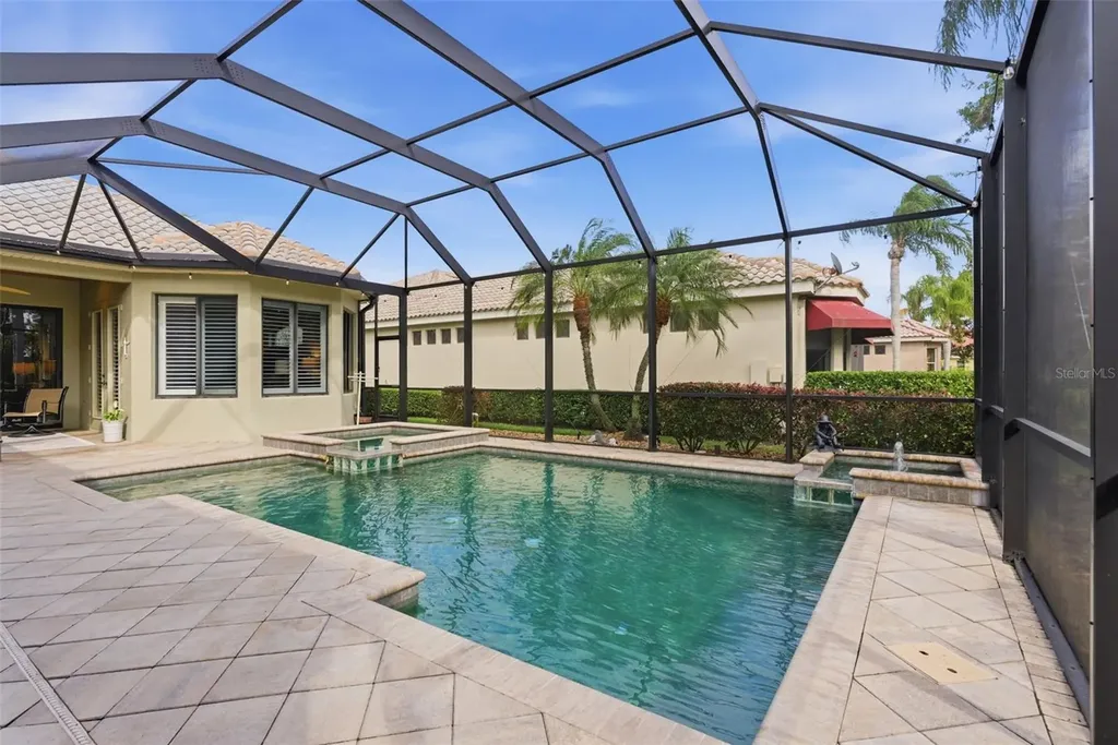 8832 Enclave Court Sarasota FL 34238