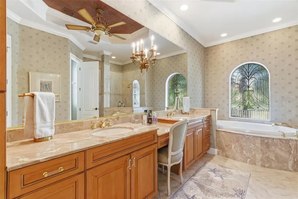 8832 Enclave Court Sarasota FL 34238