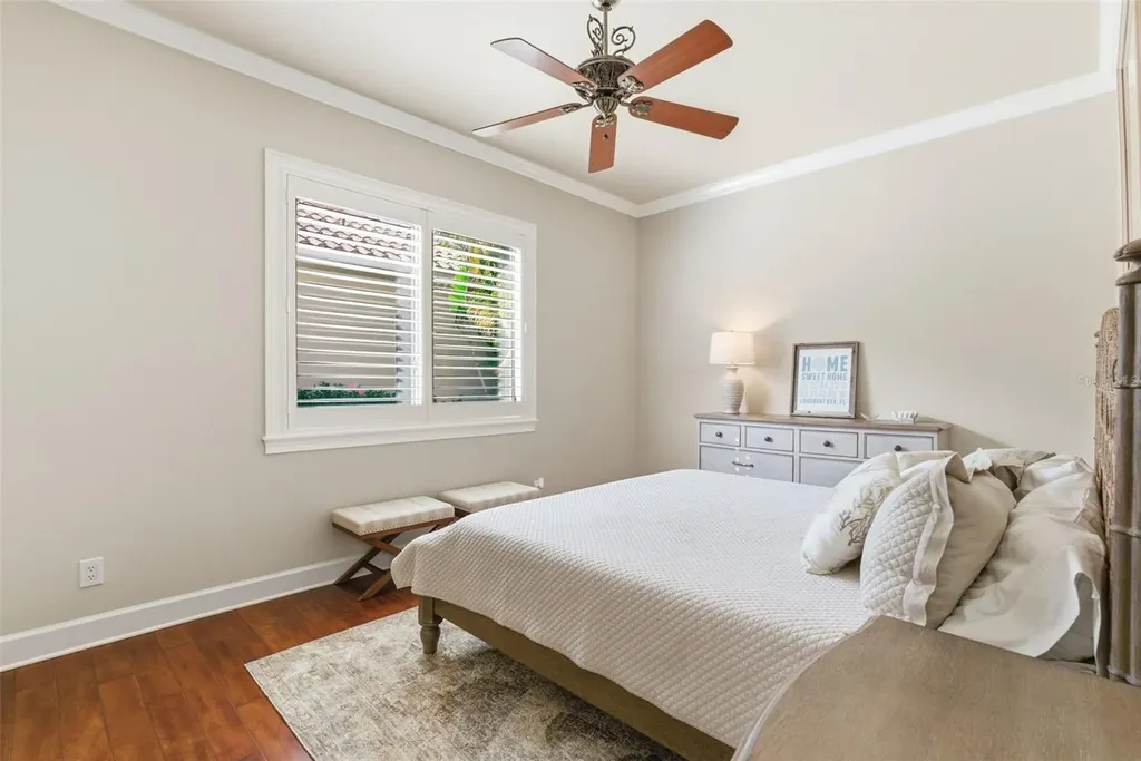 8832 Enclave Court Sarasota FL 34238