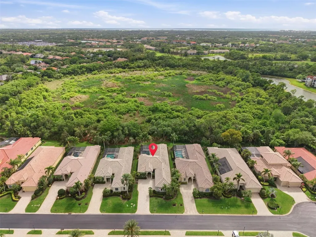 8832 Enclave Court Sarasota FL 34238