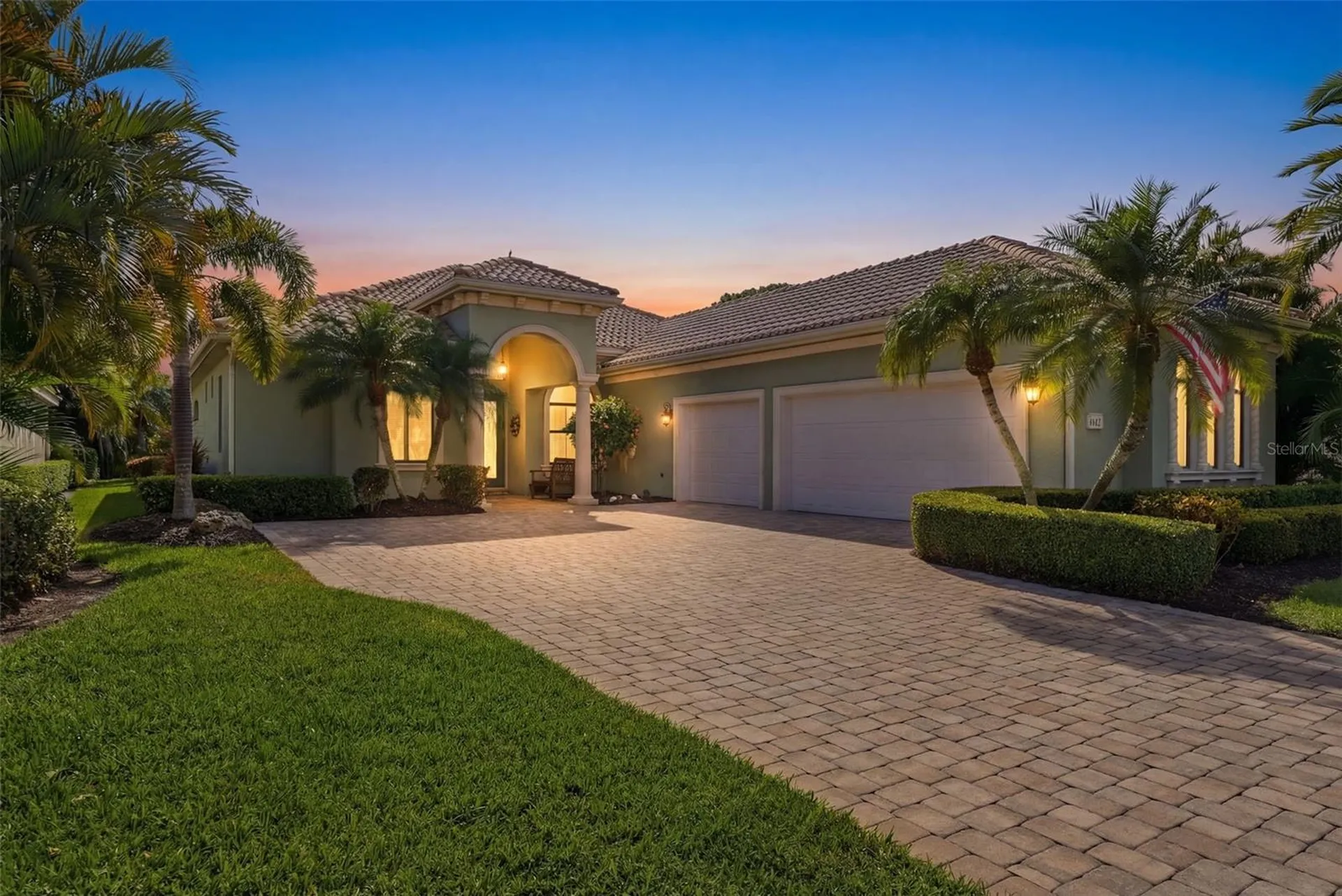 8832 Enclave Court Sarasota FL 34238