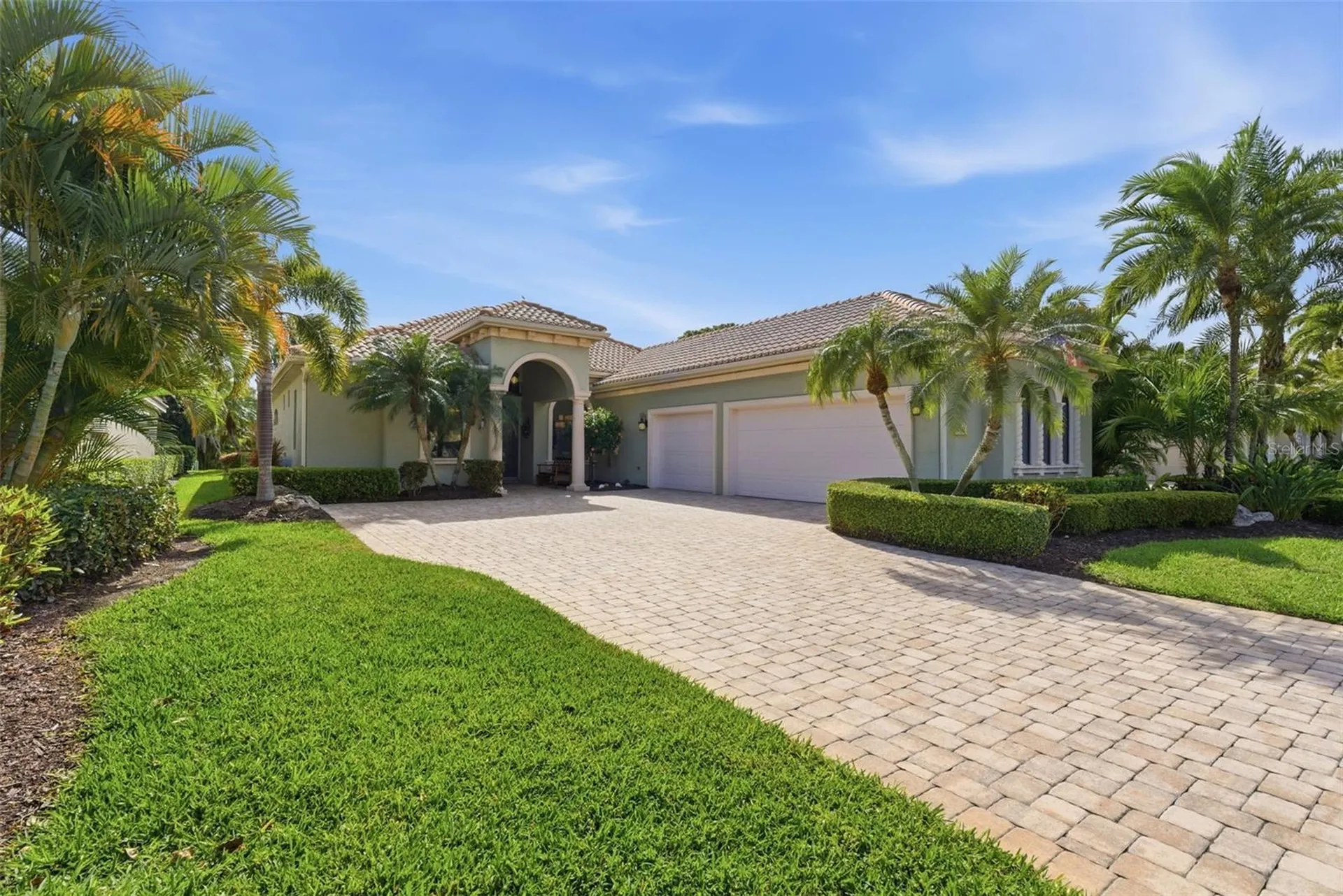 8832 Enclave Court Sarasota FL 34238