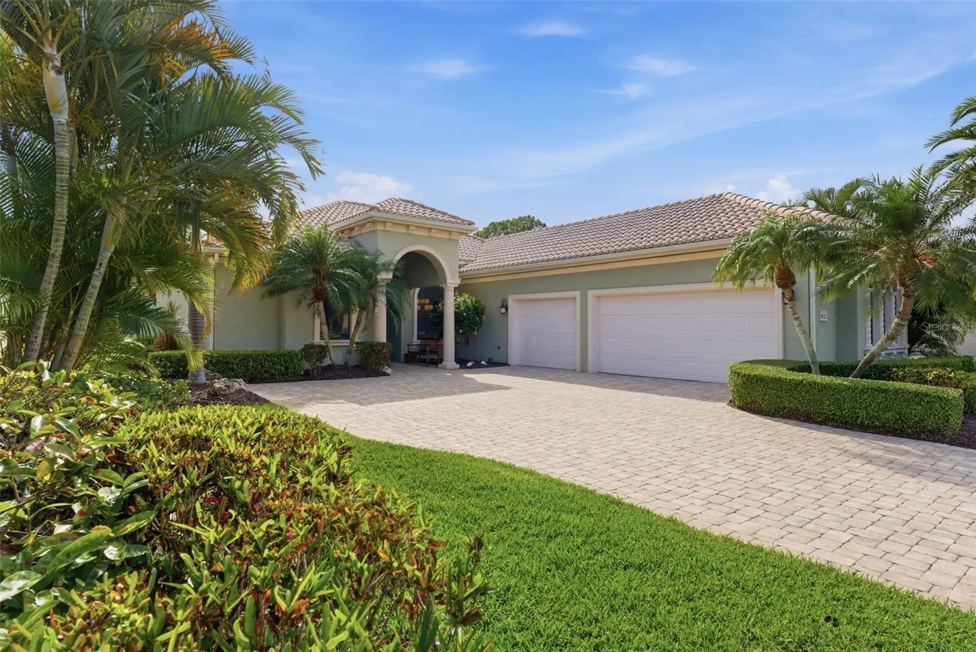 8832 Enclave Court Sarasota FL 34238