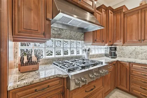 8832 Enclave Court Sarasota FL 34238