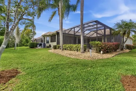 8832 Enclave Court Sarasota FL 34238