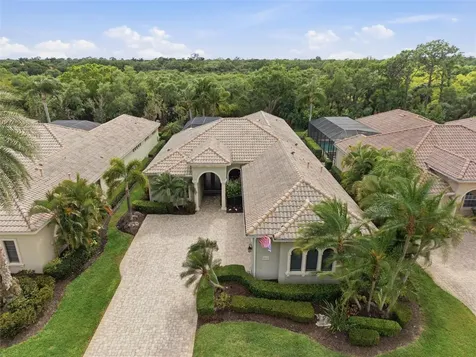 8832 Enclave Court Sarasota FL 34238