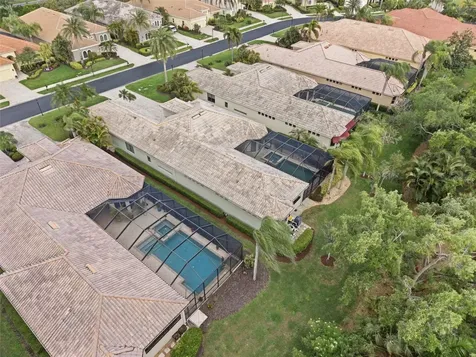 8832 Enclave Court Sarasota FL 34238