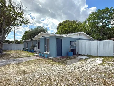 5828 Harcourt Avenue Orlando FL 32839