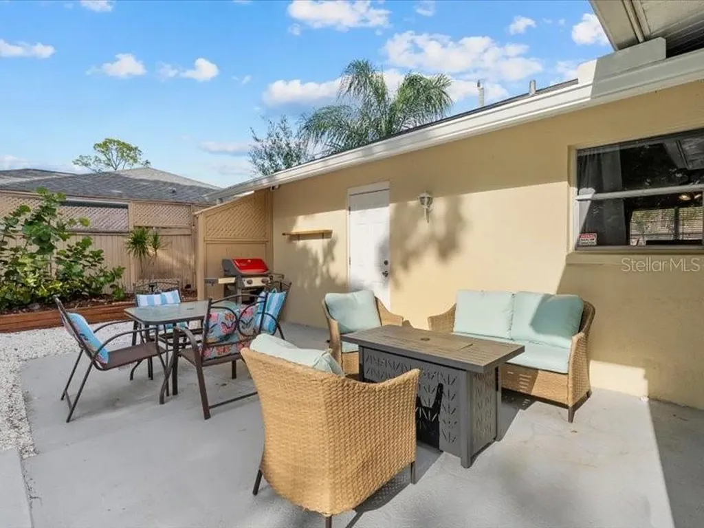 2226 Fairfield Avenue Sarasota FL 34232