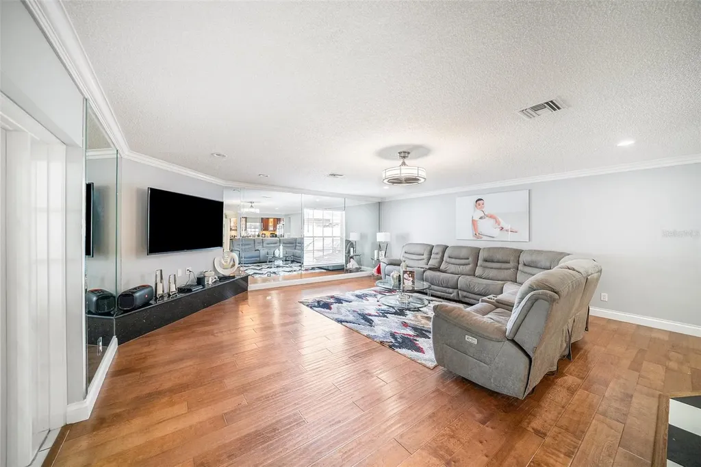 8502 May Street Tampa FL 33614