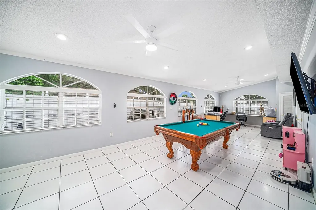 8502 May Street Tampa FL 33614