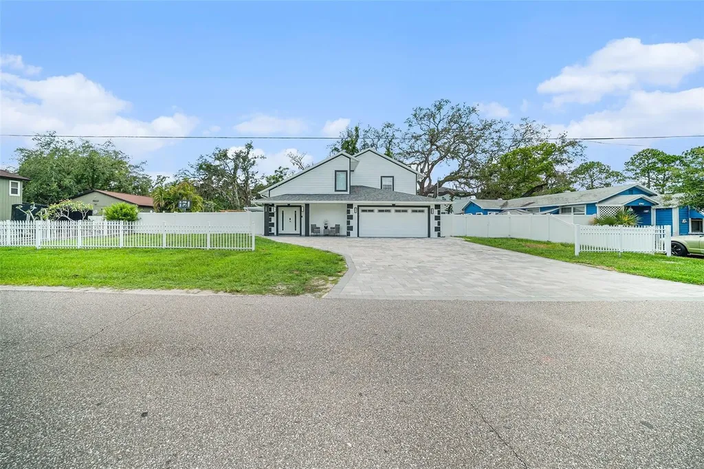 8502 May Street Tampa FL 33614