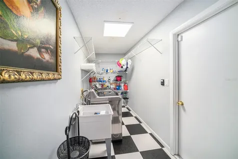 8502 May Street Tampa FL 33614