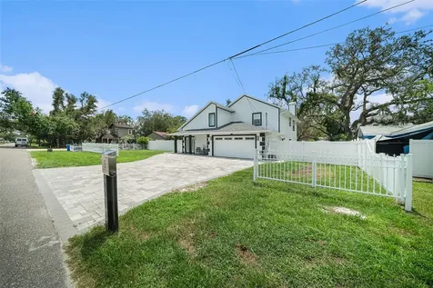 8502 May Street Tampa FL 33614