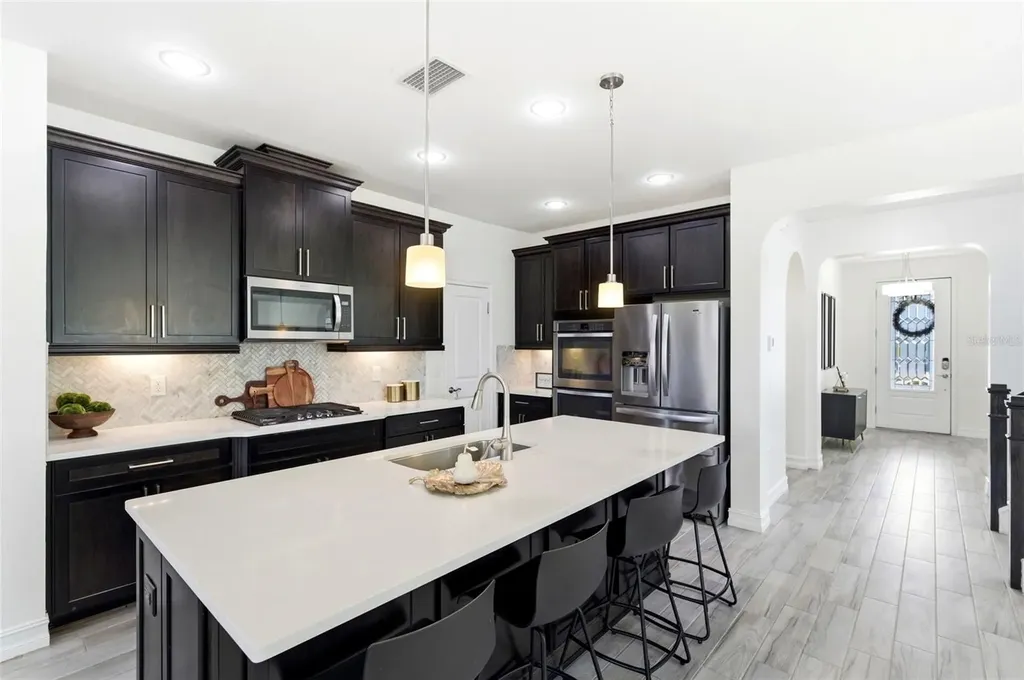 28907 Revaro Lane Wesley Chapel FL 33543