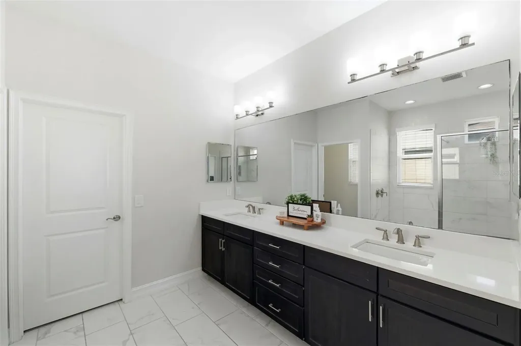 28907 Revaro Lane Wesley Chapel FL 33543