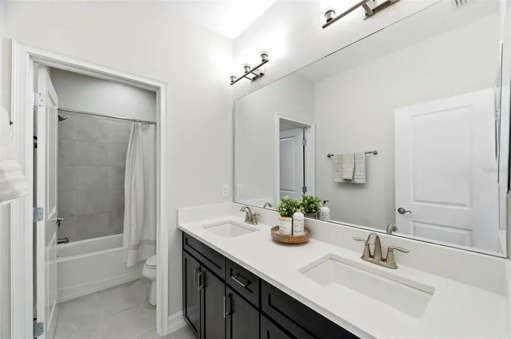 28907 Revaro Lane Wesley Chapel FL 33543